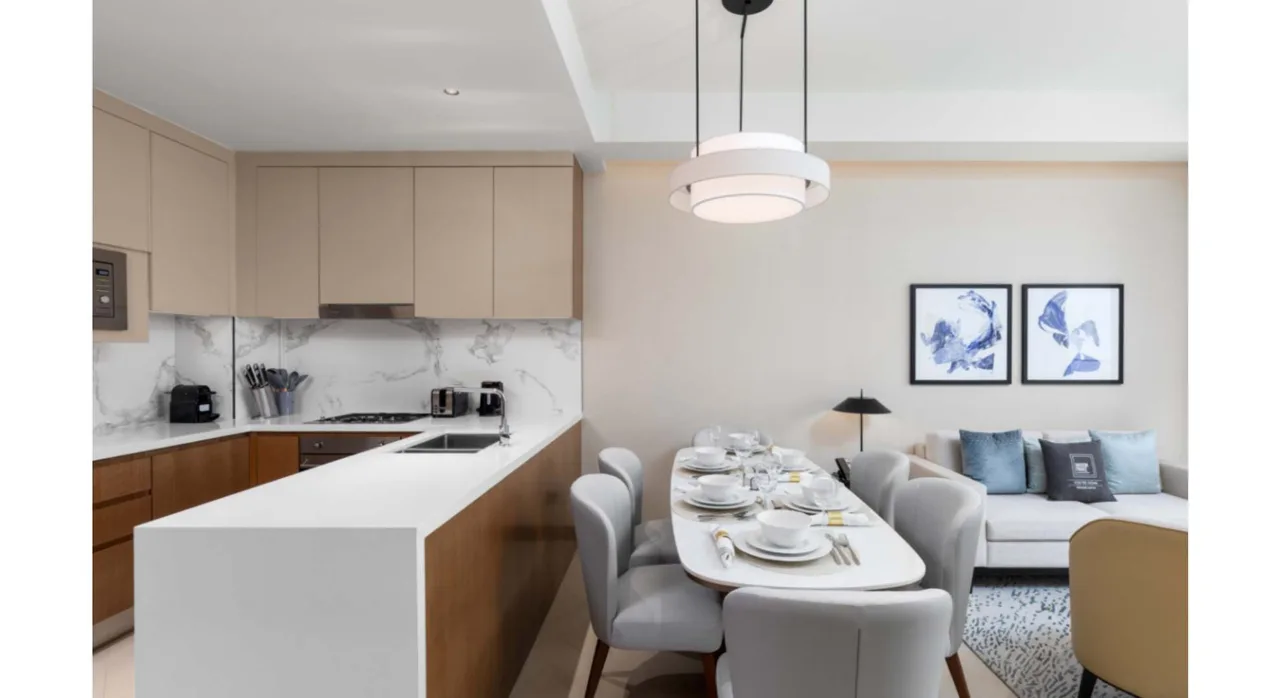 Luxury Palm Apartment Marina Views photo 5