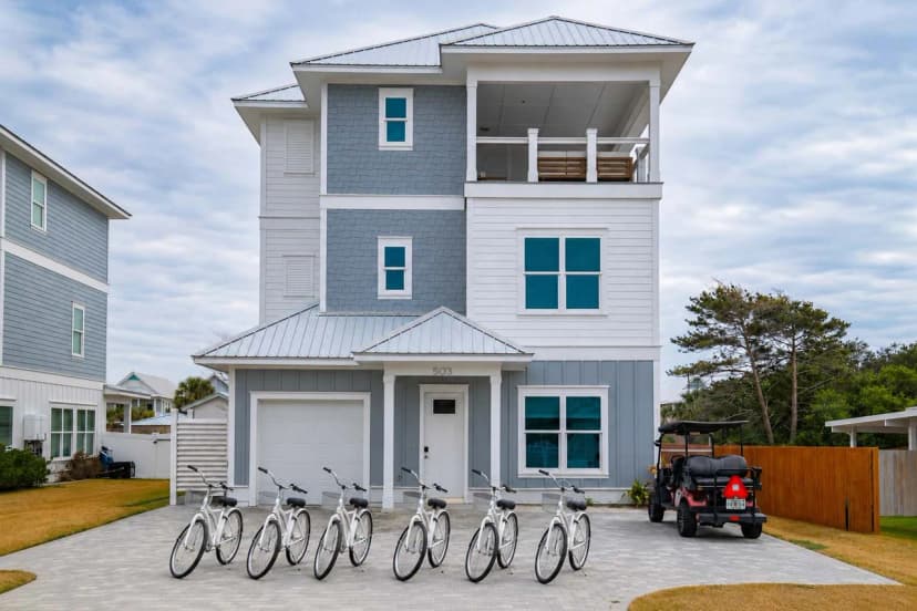 Spacious Retreat with Game Room in Orlando