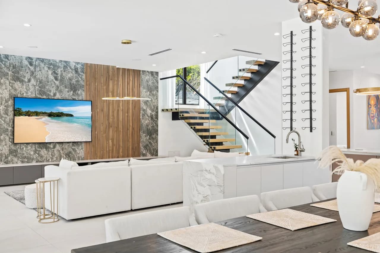 Beachfront Five Bedroom Villa in Fort Lauderdale photo 3