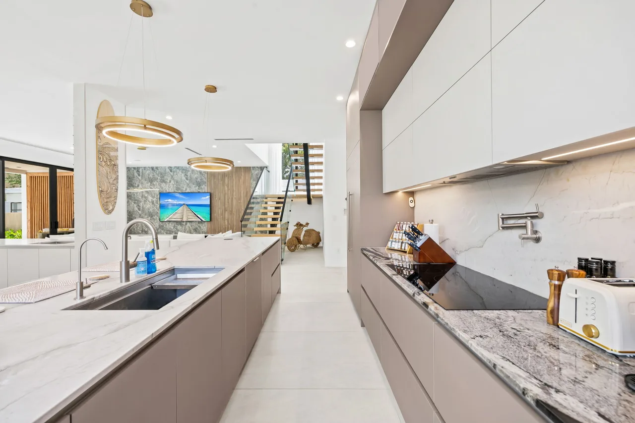 Beachfront Five Bedroom Villa in Fort Lauderdale photo 4