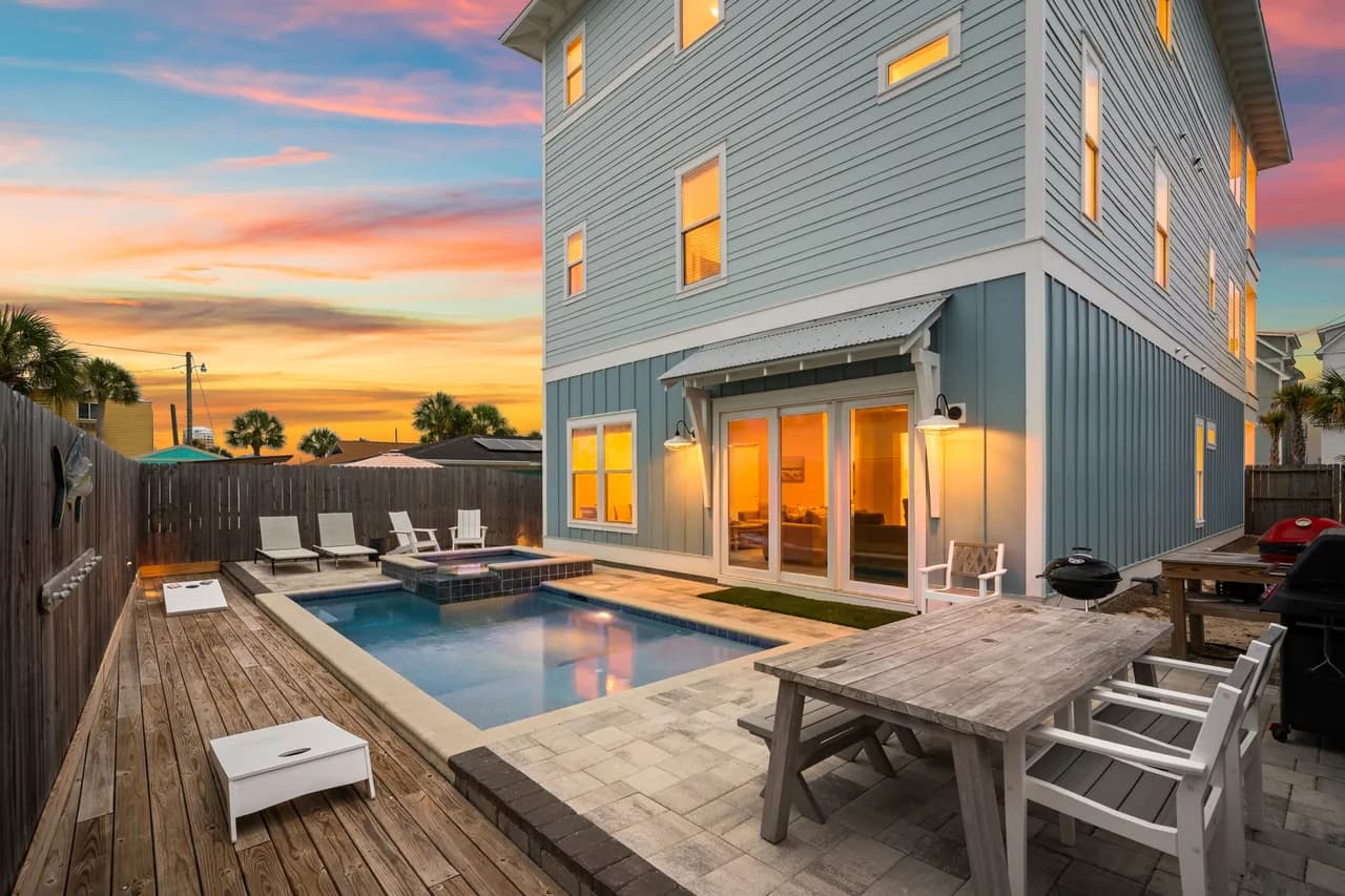 Beachfront Seven-Bedroom Villa in Gulf Coast Florida photo 2