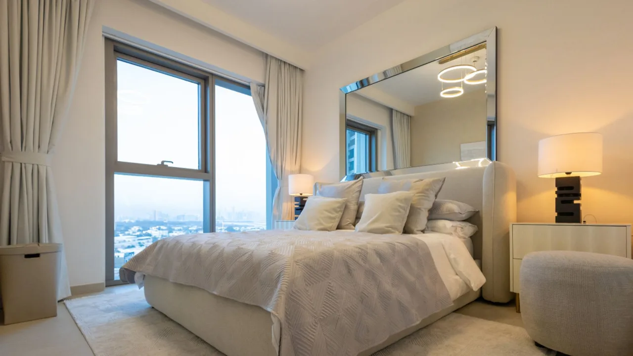 Modern Two Bedroom Downtown City Escape photo 2