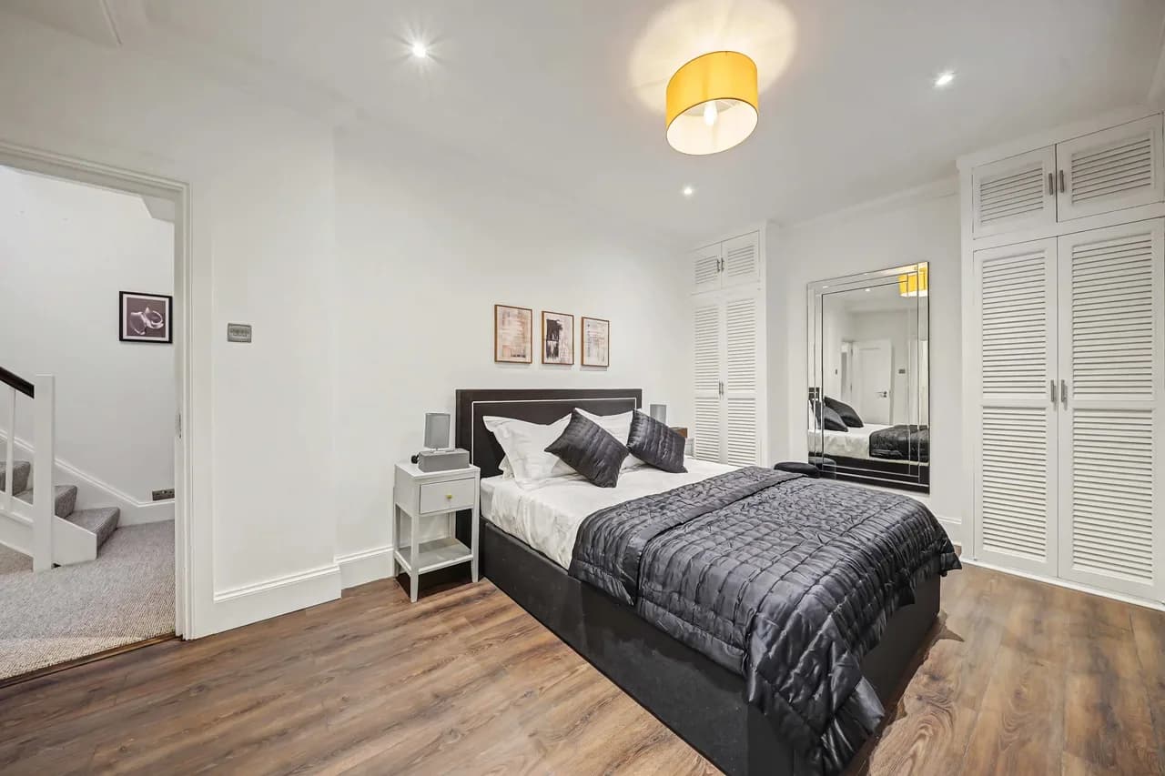 Accessible Three Bedroom House in London photo 5