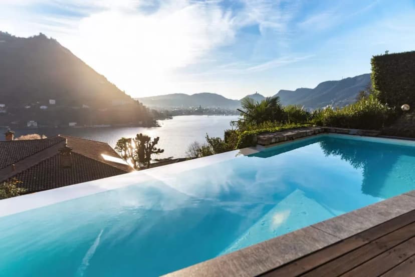 Luxury Lakeview Stay Near Como