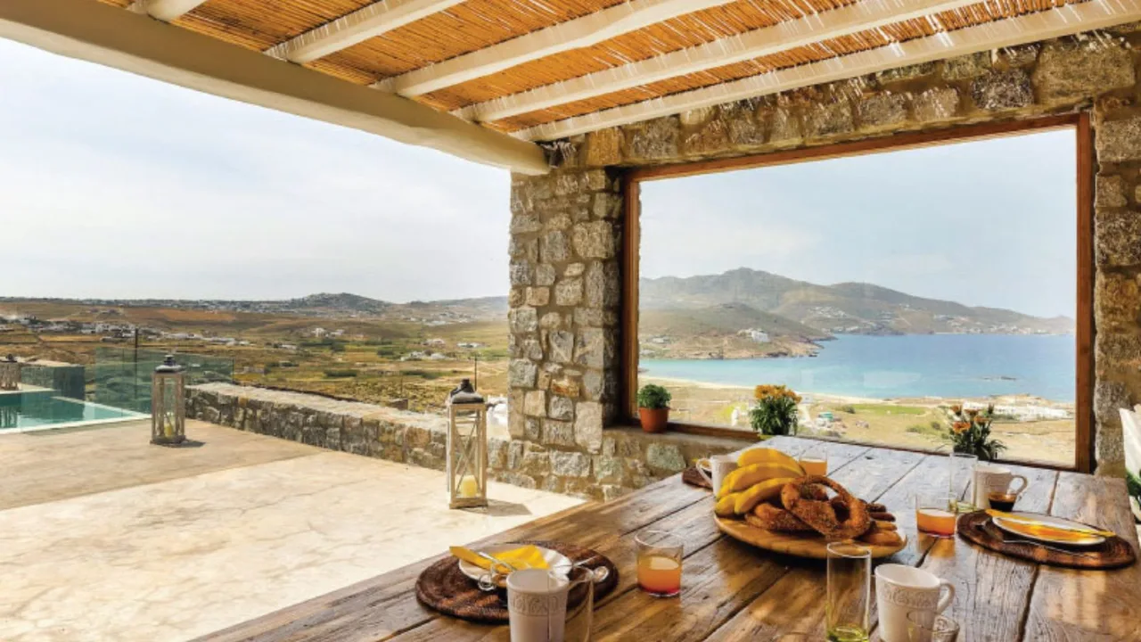 Cycladic Retreat Overlooking Ftelia Bay photo 4