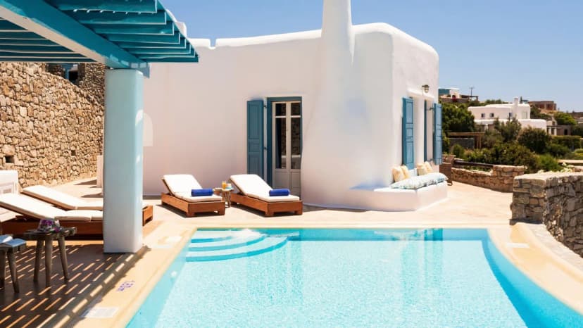 Romantic Retreat With Infinity Pool Views