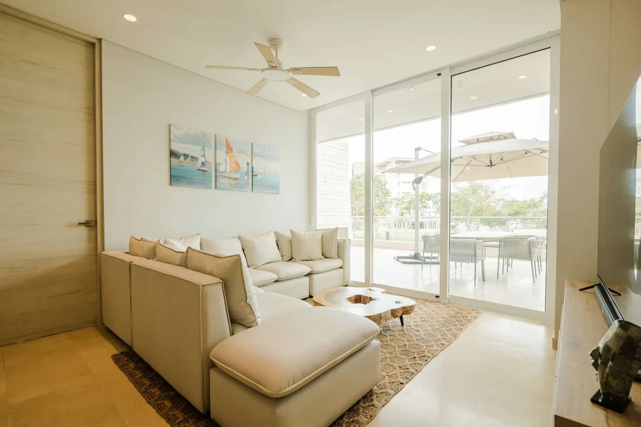 Beachfront Two Bedroom Retreat in Cartagena photo 2