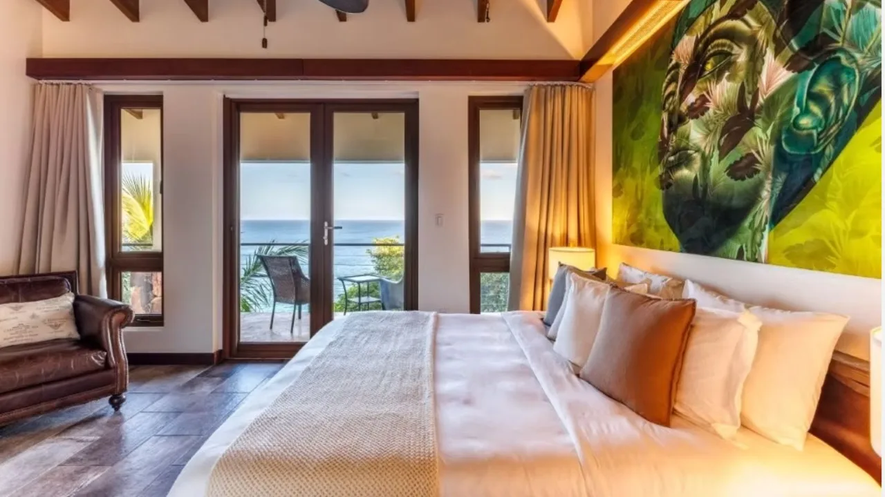 Private Garden Estate With Panoramic Views photo 3