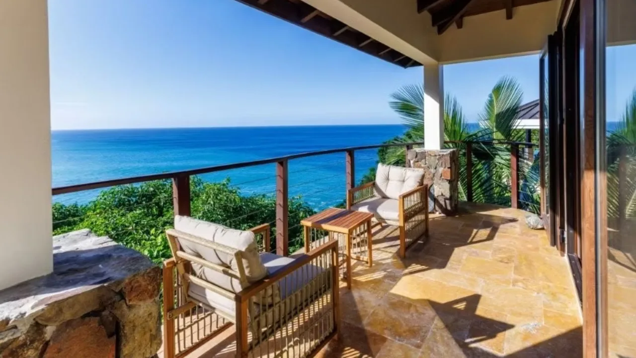Private Garden Estate With Panoramic Views photo 5