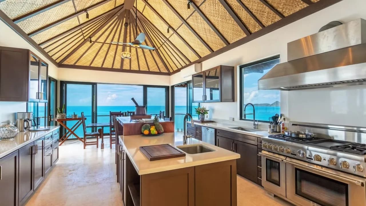 Oceanview Escape With Infinity Pool Retreat photo 4