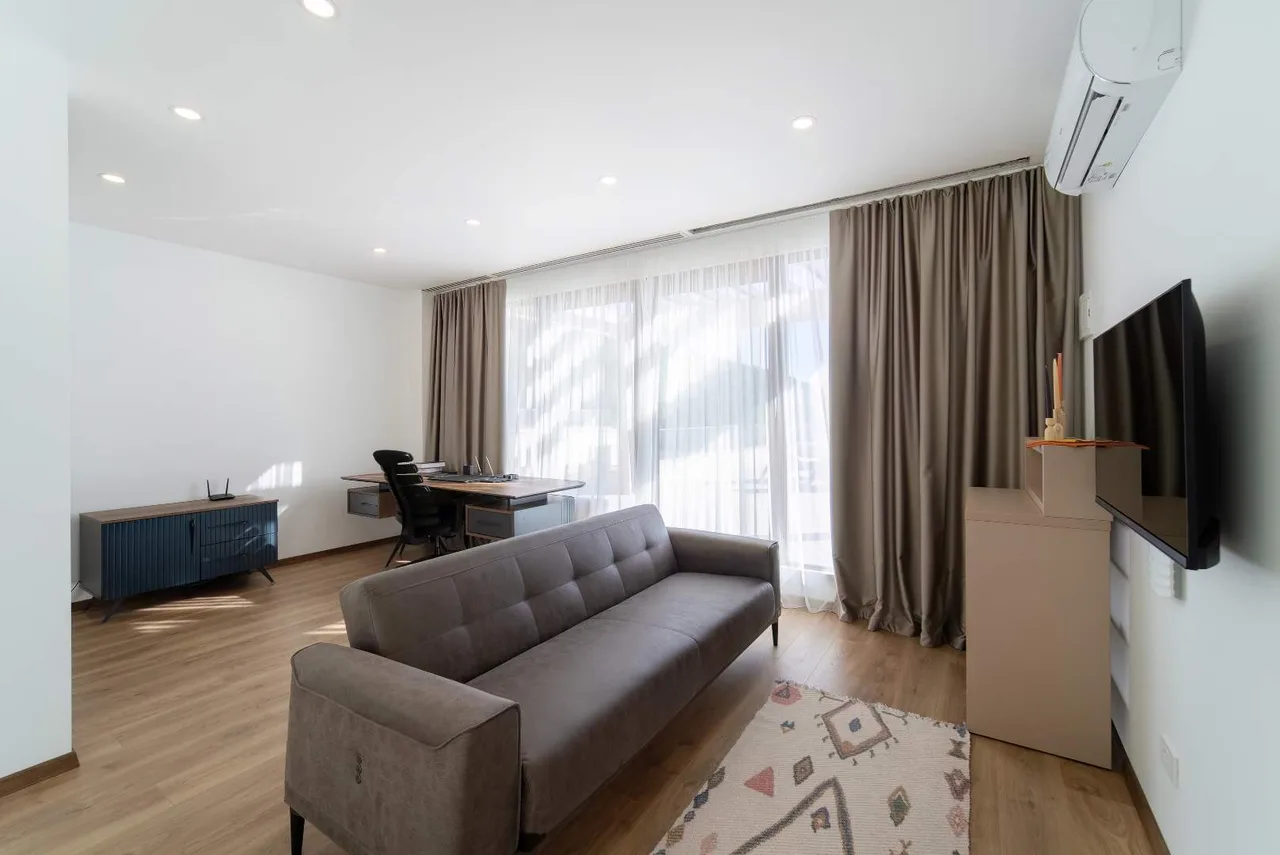 Luxury Villa With Panoramic Terrace Views photo 2