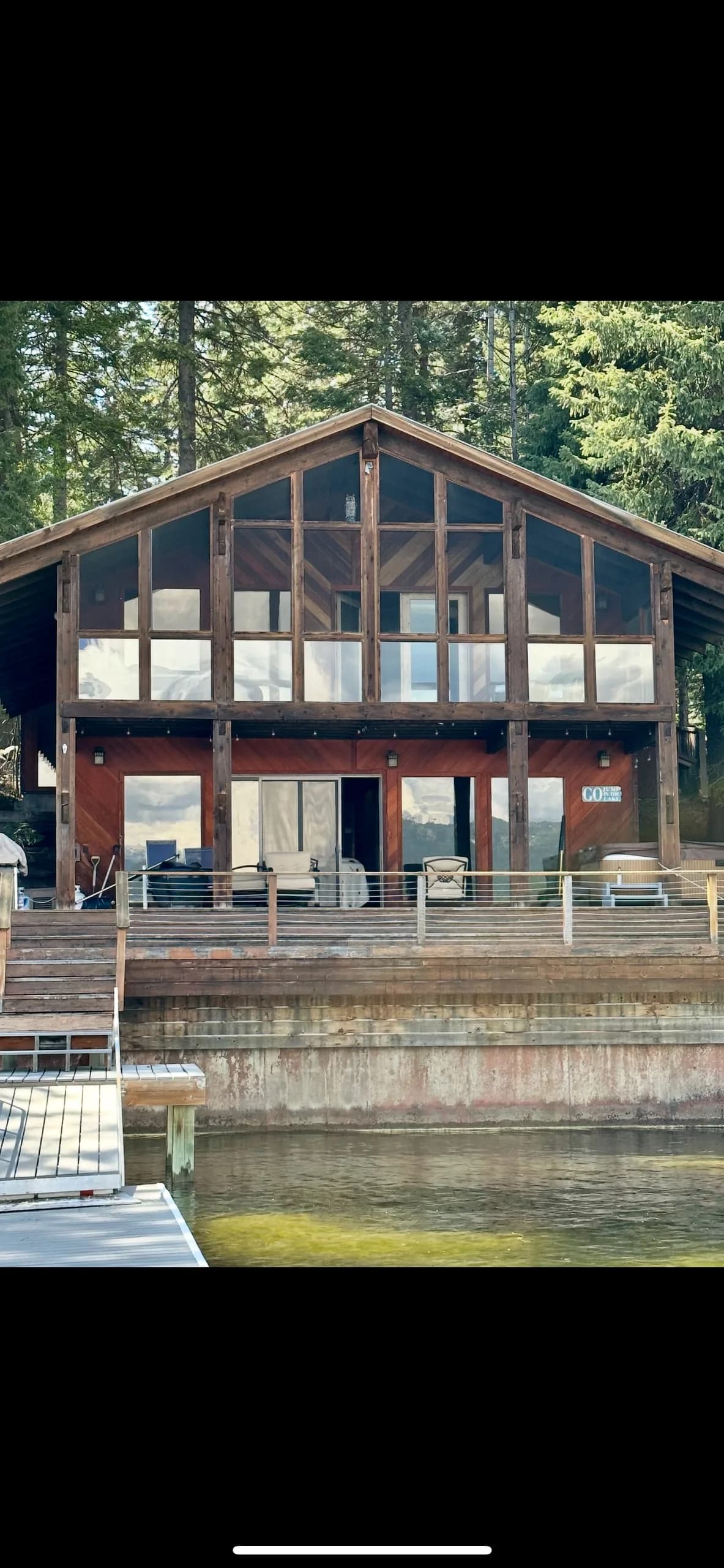 Waterfront Four Bedroom Villa in McCall photo 3