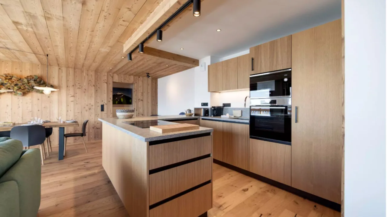 Modern Alpine Stay With Beautiful Views photo 5