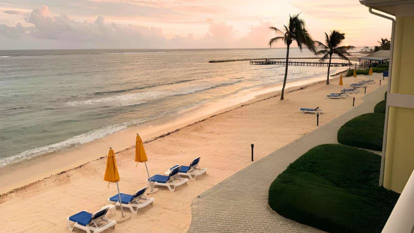Oceanfront Paradise East End – 2BR Oceanview Condo | Pools, Beach & Resort Amenities 
