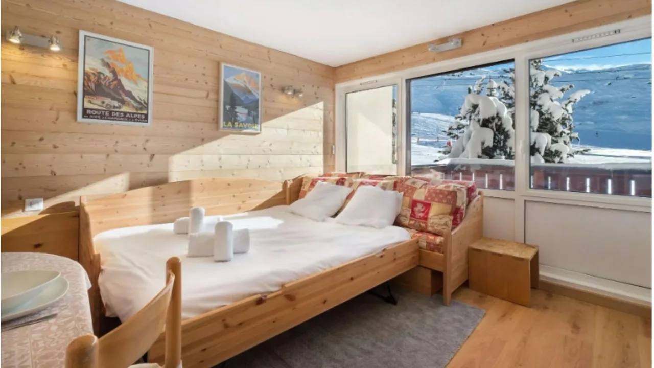 Cozy Ski Apartment Near Lift Access photo 2