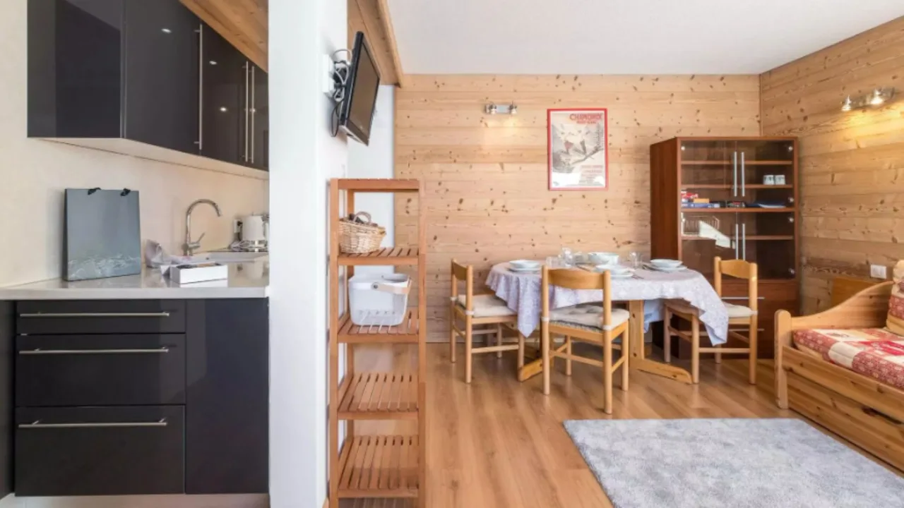 Cozy Ski Apartment Near Lift Access photo 5