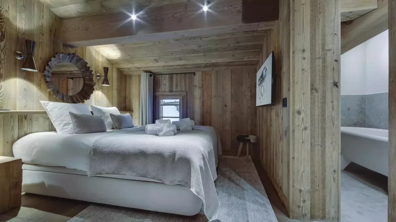 Stylish Mountain Apartment With Scenic Views photo 2