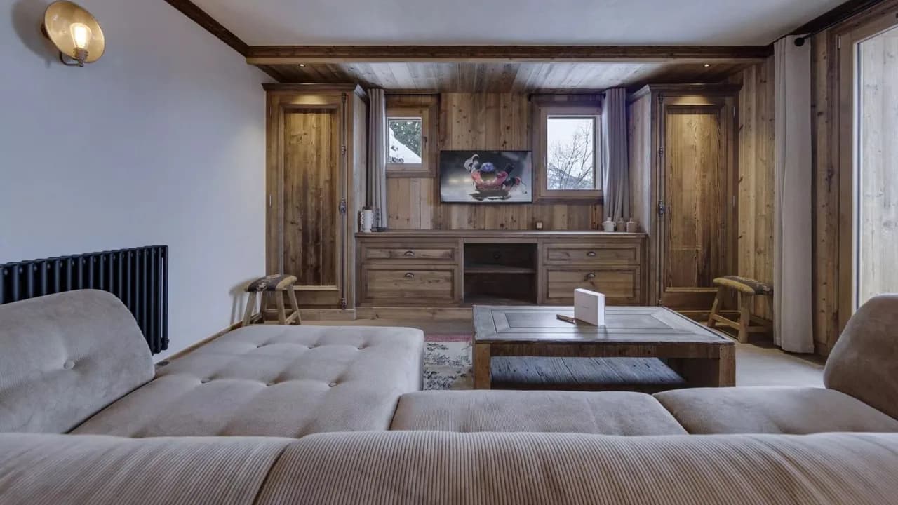 Ski-friendly Apartment With Modern Amenities