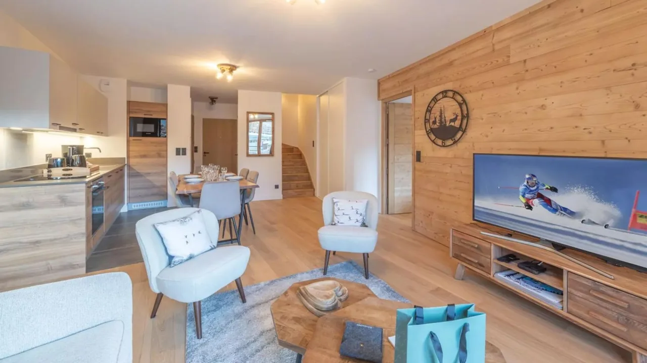 Duplex Mountain Retreat Near Ski Lifts