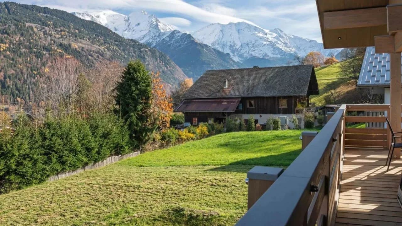 Scenic Chalet Near Ski and Nature photo 4