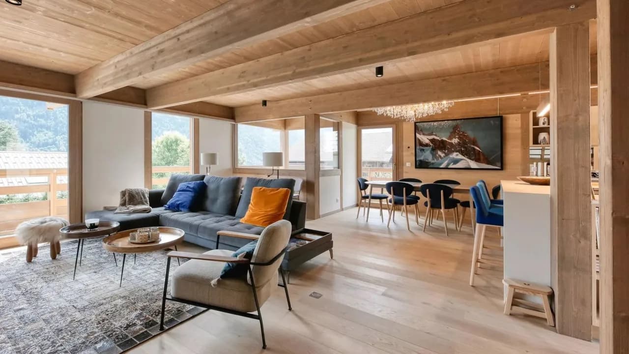 Scenic Chalet Near Ski and Nature photo 5