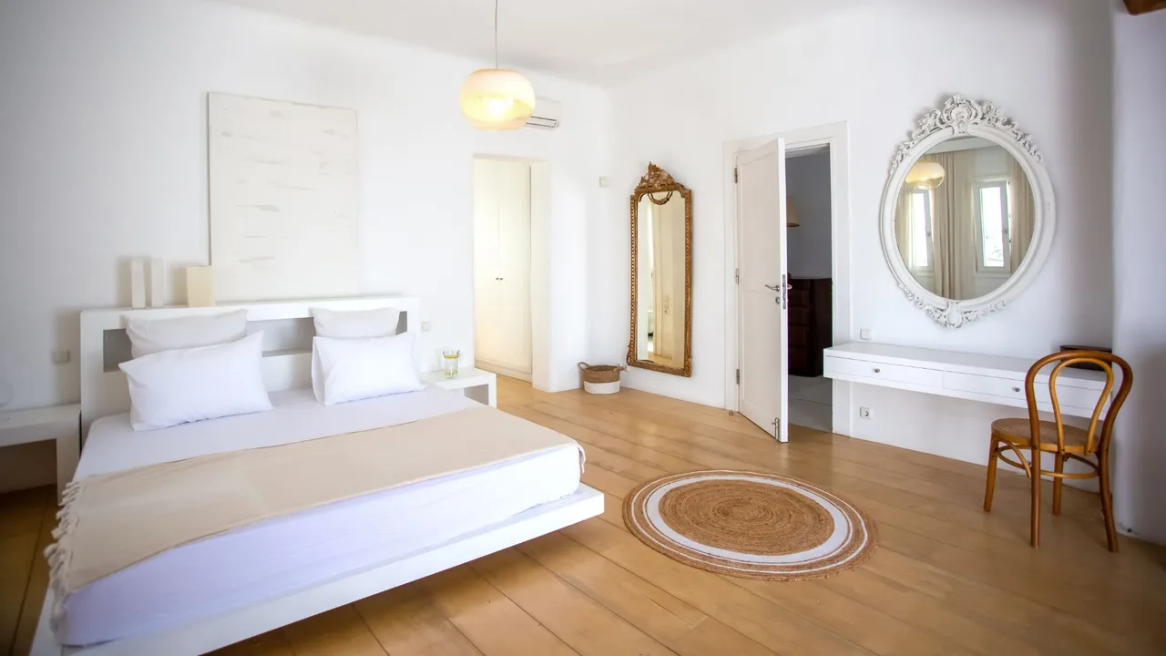 Spacious Villa With Pool and Privacy photo 3