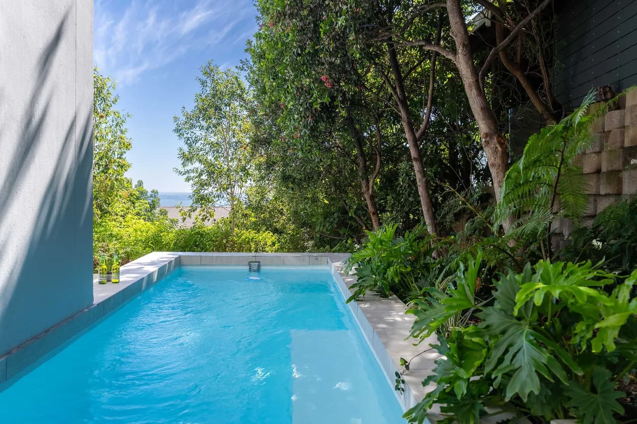 Luxurious Pool Apartment in Green Point, Cape Town photo 3