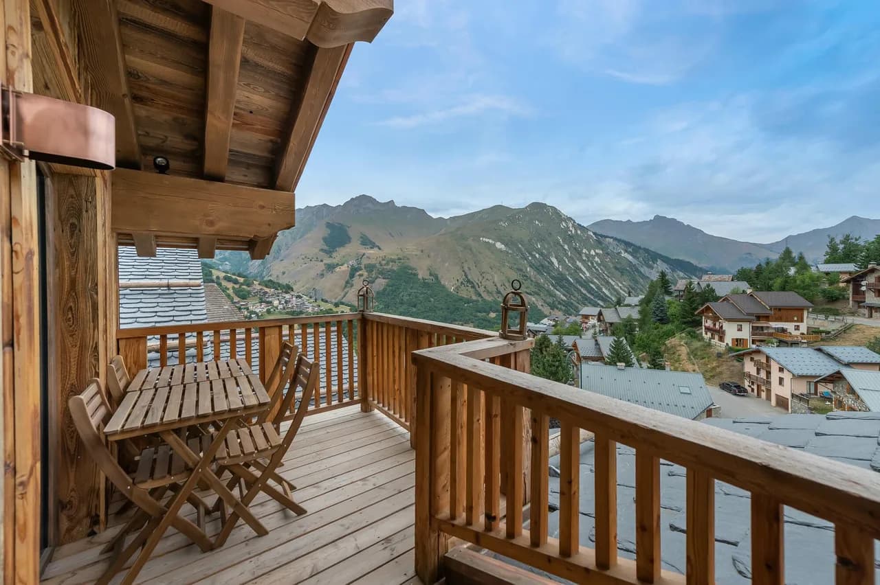 Elegant Mountain Stay With Wellness Area