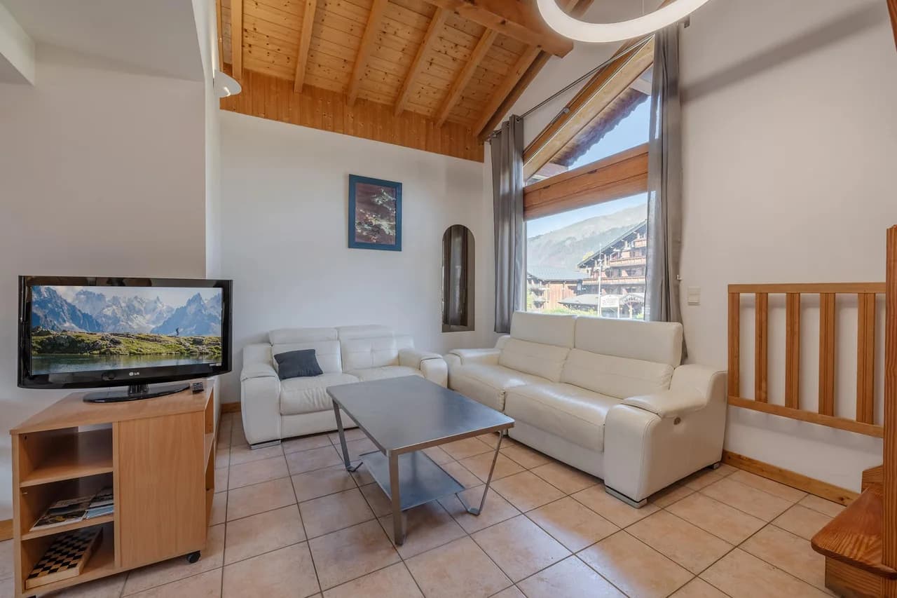 Mountain Apartment With Sunny Terrace Views photo 2