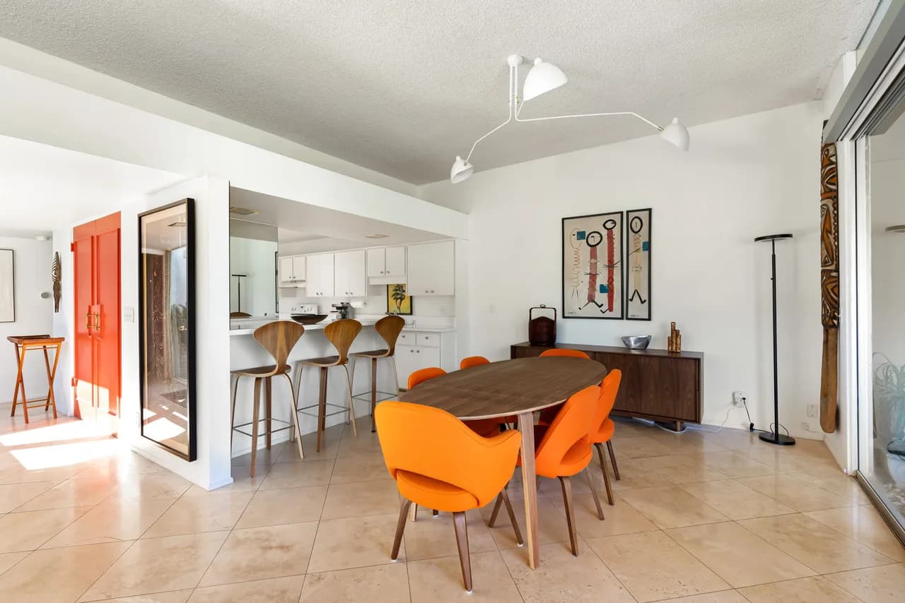 Mid-Century Modern Villa in Palm Springs photo 4