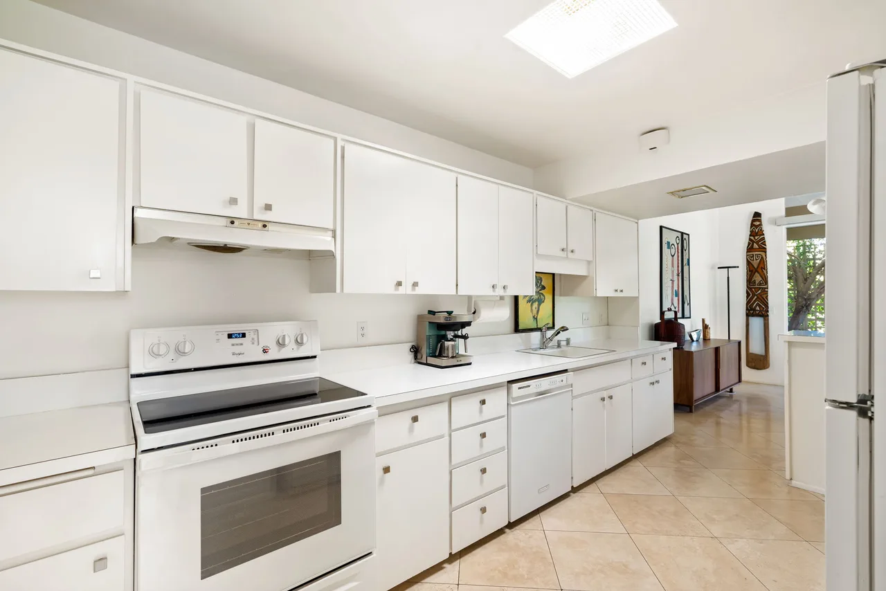 Mid-Century Modern Villa in Palm Springs photo 5