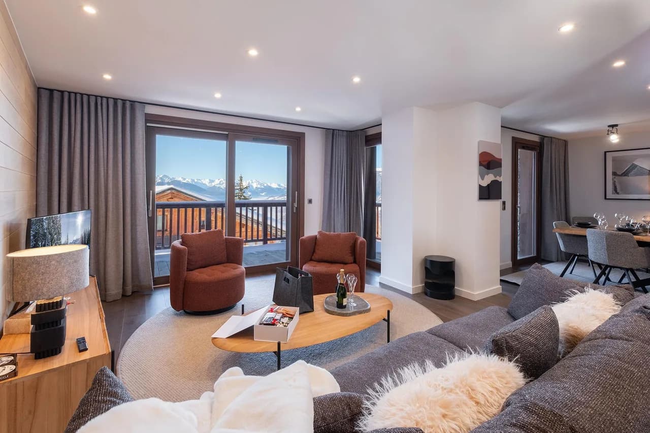 Cozy Alpine Apartment With Peak Views photo 2