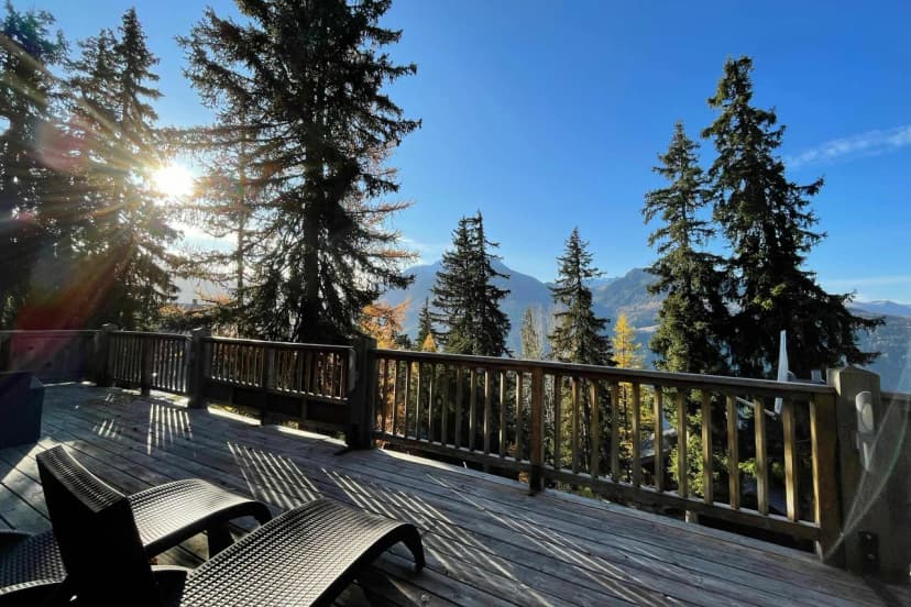 Alpine Chalet With Large Living Space