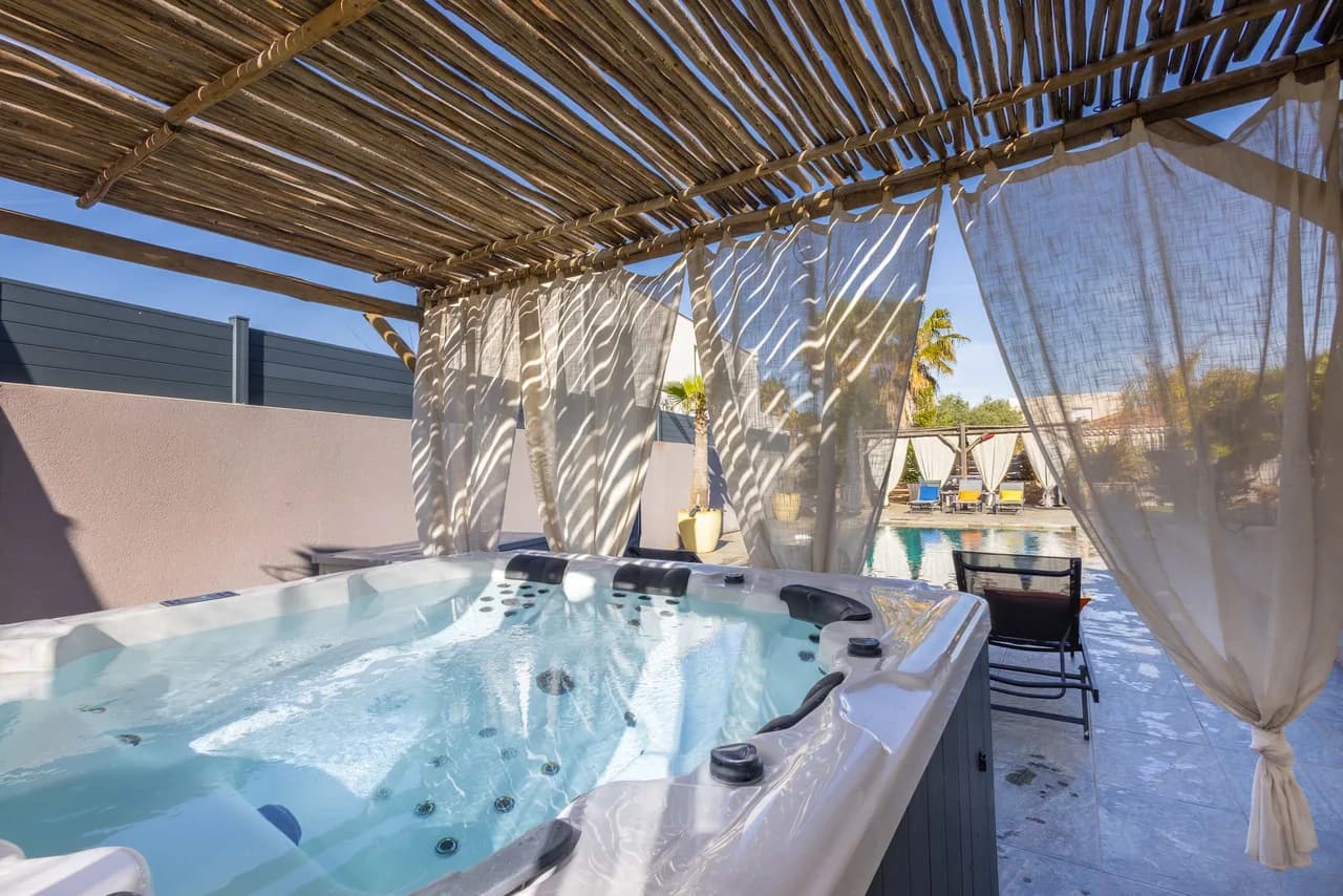 Heated Pool Family Villa in Valras-Plage photo 2