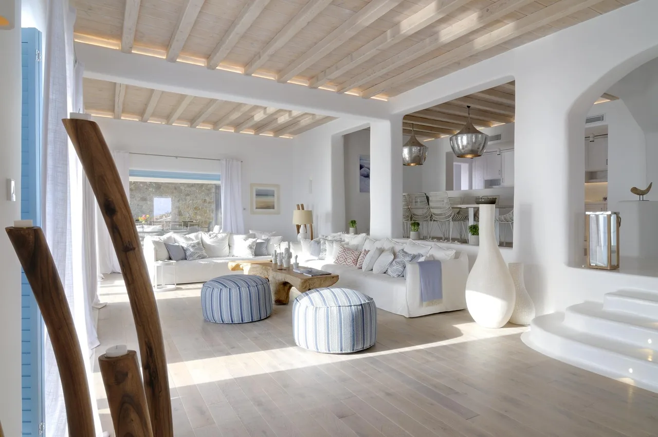 Modern Cycladic Villa With Outdoor Dining photo 2