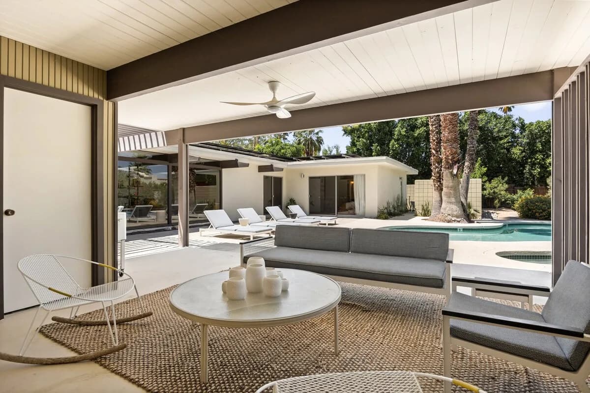 Mid-Century Pool Villa in Palm Springs photo 5