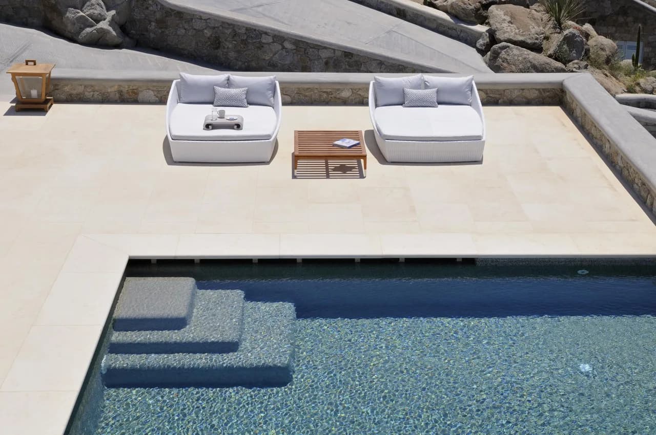 Scenic Coastal Stay With Infinity Pool photo 4