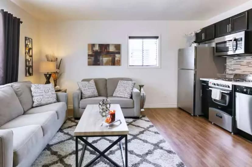 Downtown Apartment with Patio, Parking & Modern Kitchen
