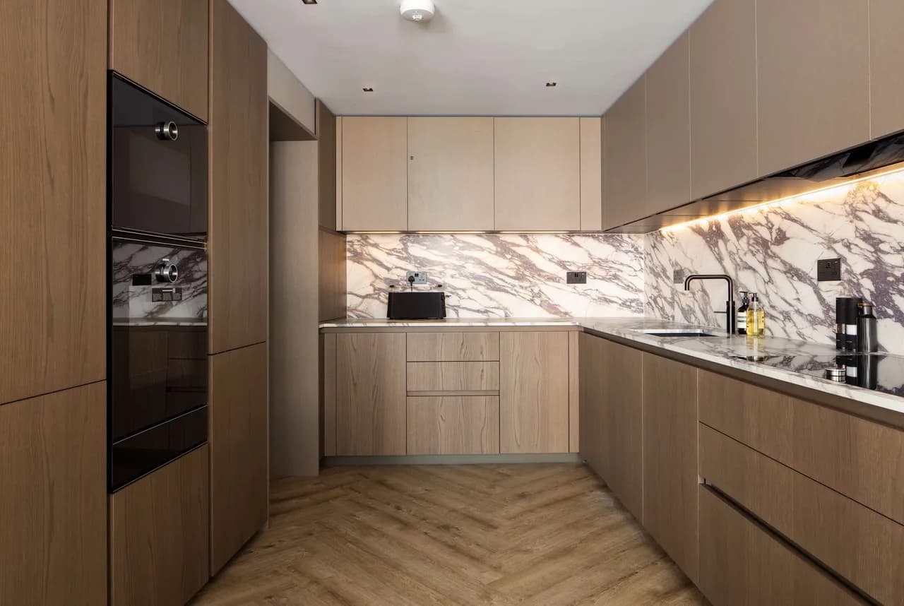 City View Two Bedroom Apartment in Battersea photo 2