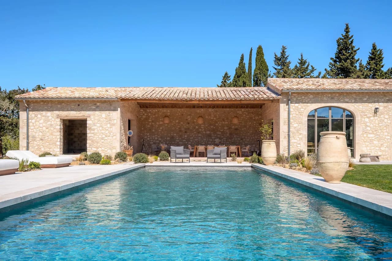 Charming Four-Bedroom Villa in Provence photo 2