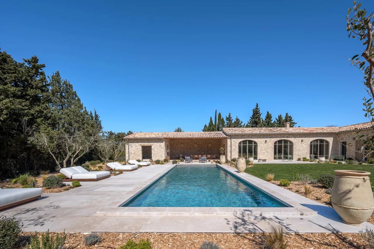 Charming Four-Bedroom Villa in Provence photo 3