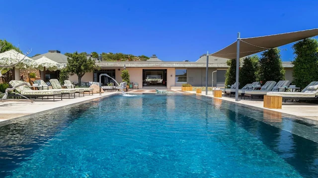 Private Coastal Villa With Wellness Area