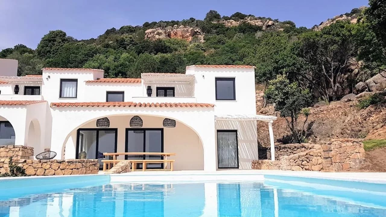 Lovely Hilltop Villa With Private Swimming Pool