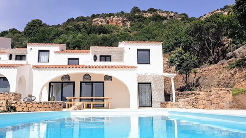Lovely Hilltop Villa With Private Swimming Pool