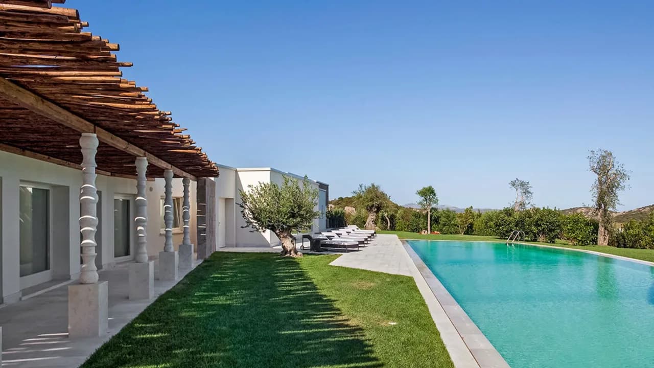 Modern Villa with Entertainment and Sea Views photo 4