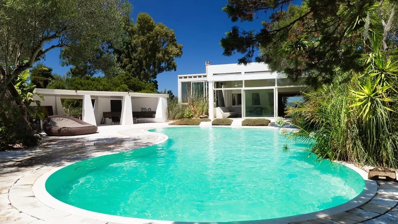 Modern Art Villa With Pool Views
