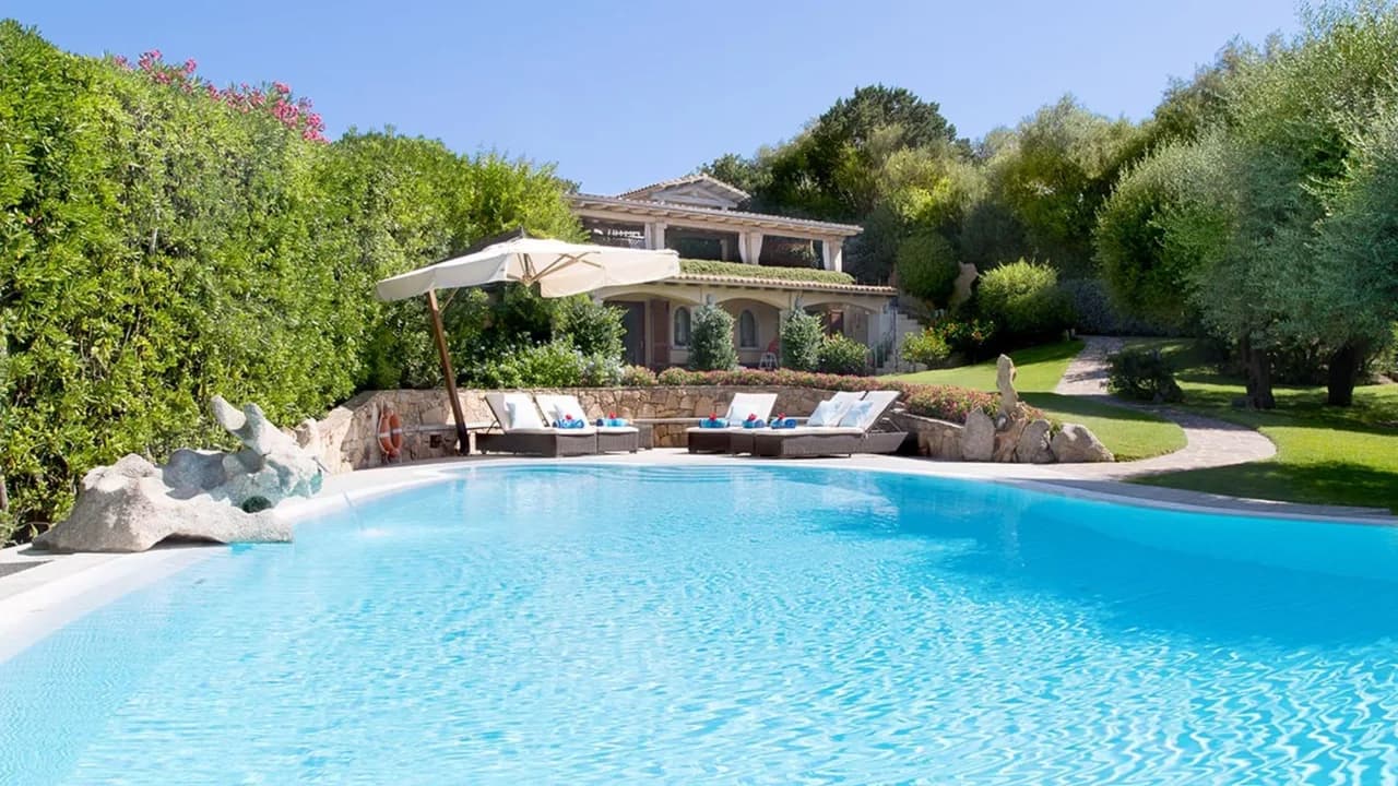 Seaview Villa With Private Beach Club Access