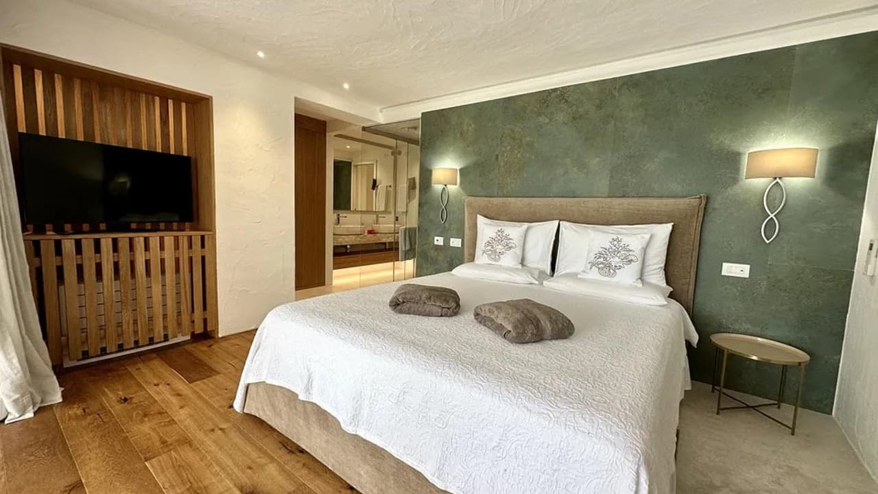 Seaview Villa With Private Beach Club Access photo 3