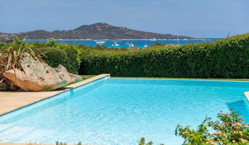 Stylish Sardinia Retreat By Sea