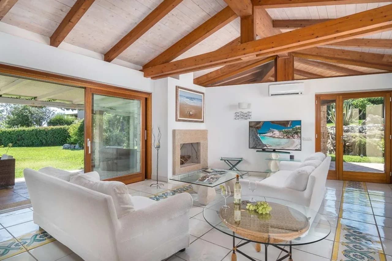 Stylish Sardinia Retreat By Sea photo 3